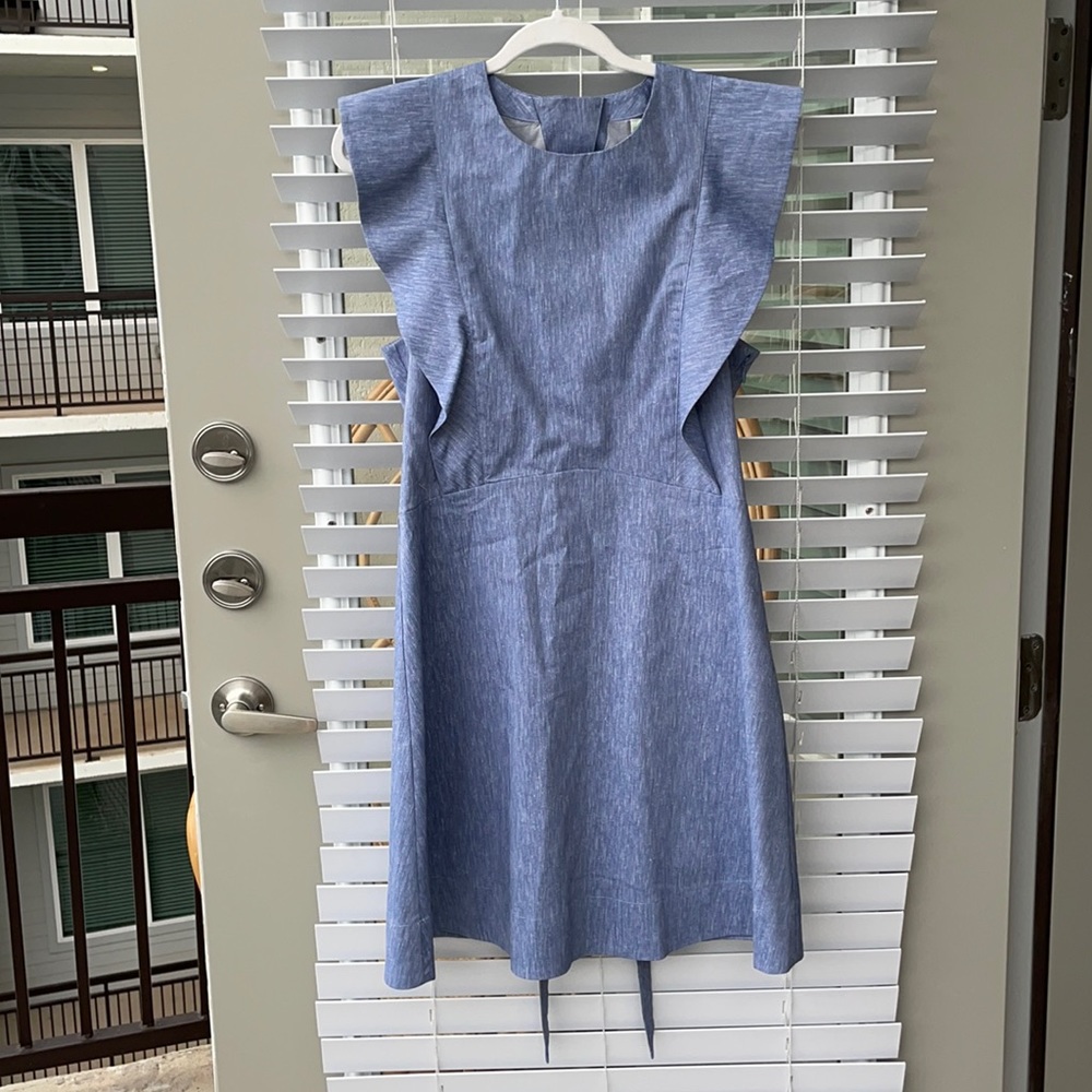 a loves a Dress Size 6